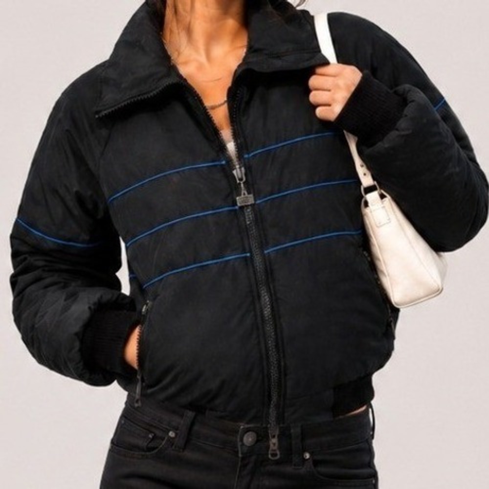 CB Sports Vintage Down Puffer Jacket Black Blue Stripe Mens Medium M